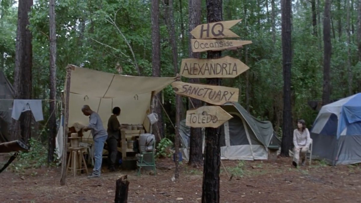 TheWalkingDead's tweet photo. What's in Toledo? 🤔
#TheWalkingDead 
#SkyboundSDCC https://t.co/qIzkepUgCY