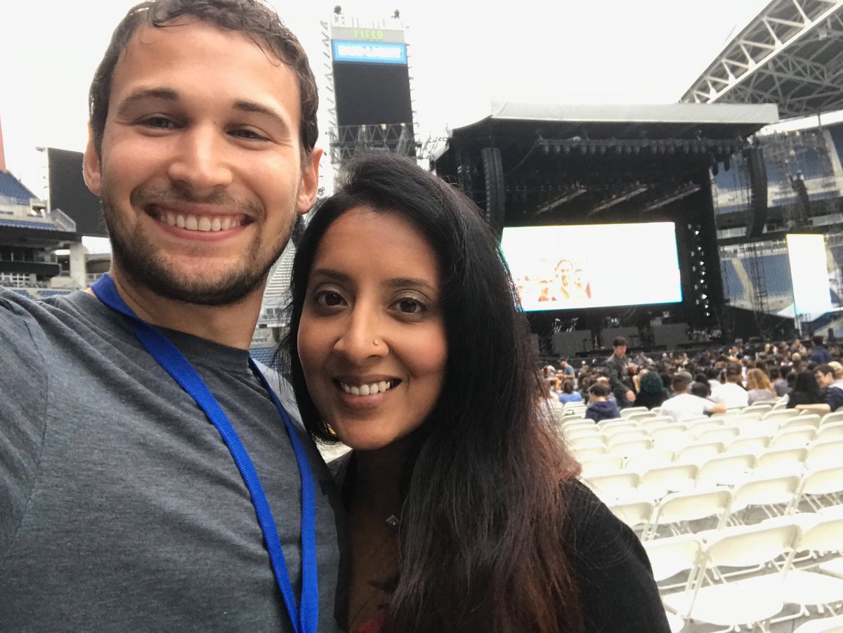aaronjacobg's tweet photo. Best seats in the house #PrimeDay2018 #BePeculiar #amazonseattle https://t.co/JkZEcavrc9