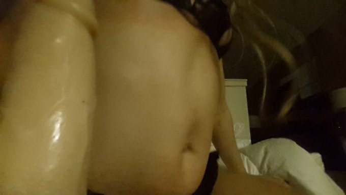 Another sale! Get one too! Sucking dick like a champ https://t.co/cSbSbJjWEv #ManyVids https://t.co/<a href="/tag/manyvids"class="tags"><span>#manyvids</span></a>