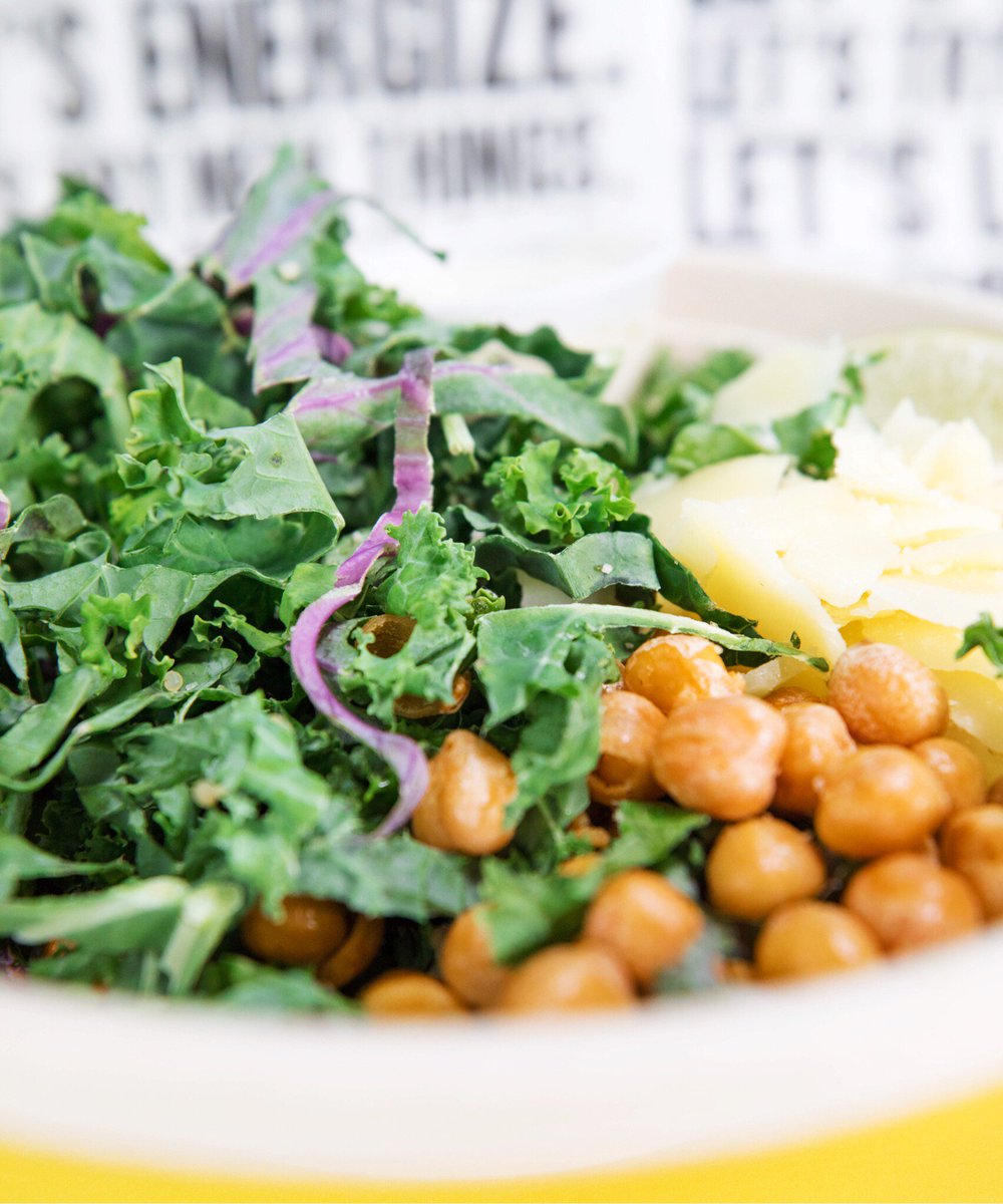 FreshiiELakeRd's tweet photo. You had us at crispy chickpeas. 📸 Kale Caesar #KaleYeahitshere #KaleCaesar #Summer #GoodVibes #FoodisFuel https://t.co/OpM6ZZcDMq