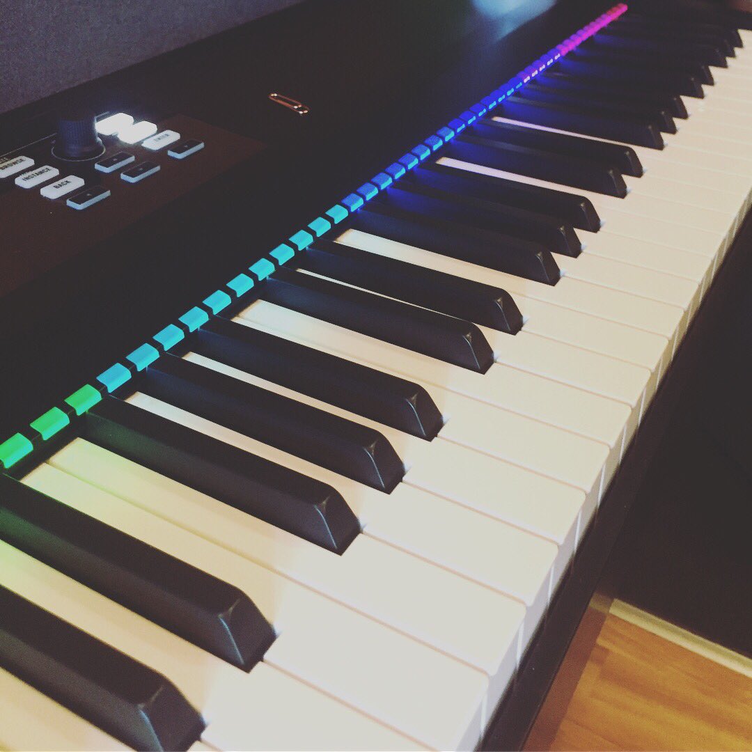 rebeccaannaoff1's tweet photo. had such an amazing/productive day in the studio today! i cannot wait to share my first EP with you ! x
#lilsingersongwriter #upandcomingartist #UnsignedArtists #originalmaterial #lyricist #studiotime #recordingartist #doingitonmyown #EPonitsway https://t.co/aUoqQlGIKZ