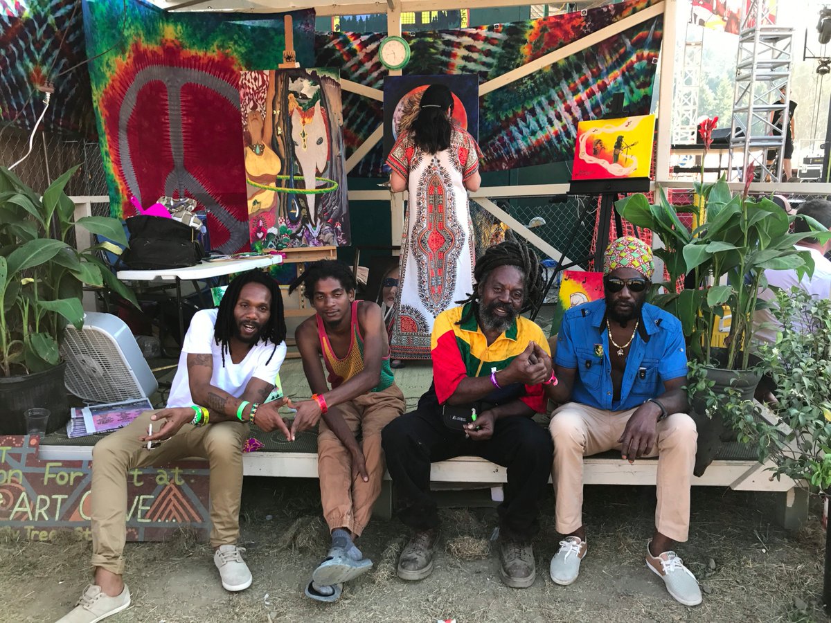 ReggaeOTR's tweet photo. Looking forward to linking the #ReggaeFamily to give #HappyReggae greetings 2 ones and ones in just 2 weeks! Tickets and intel at https://t.co/WpVUpCZeux 🔜❤️💛💚 #MendocinoCounty #Reggae #Roots #EelRiver #SoHum https://t.co/vOFh65Nc2z