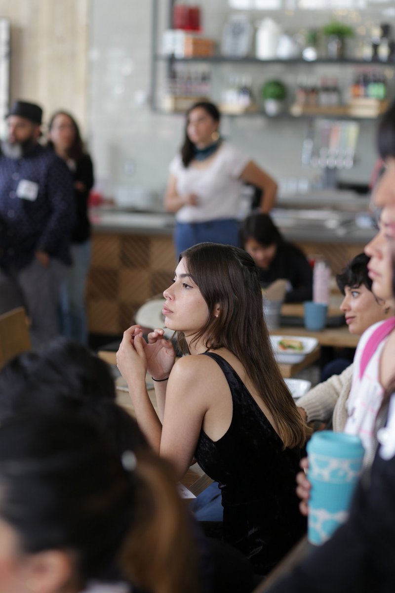 Tijuana_CM's tweet photo. 📷💙📷💙📷
¿Ya viste los momentos que Walter Montalvo capturó en la charla de #CMCraft con @Lechugasrita? Encuéntralas en: https://t.co/Q6MW4wFn25
#cmtij #Tijuana #CreativeMornings https://t.co/rfwxL67nGZ