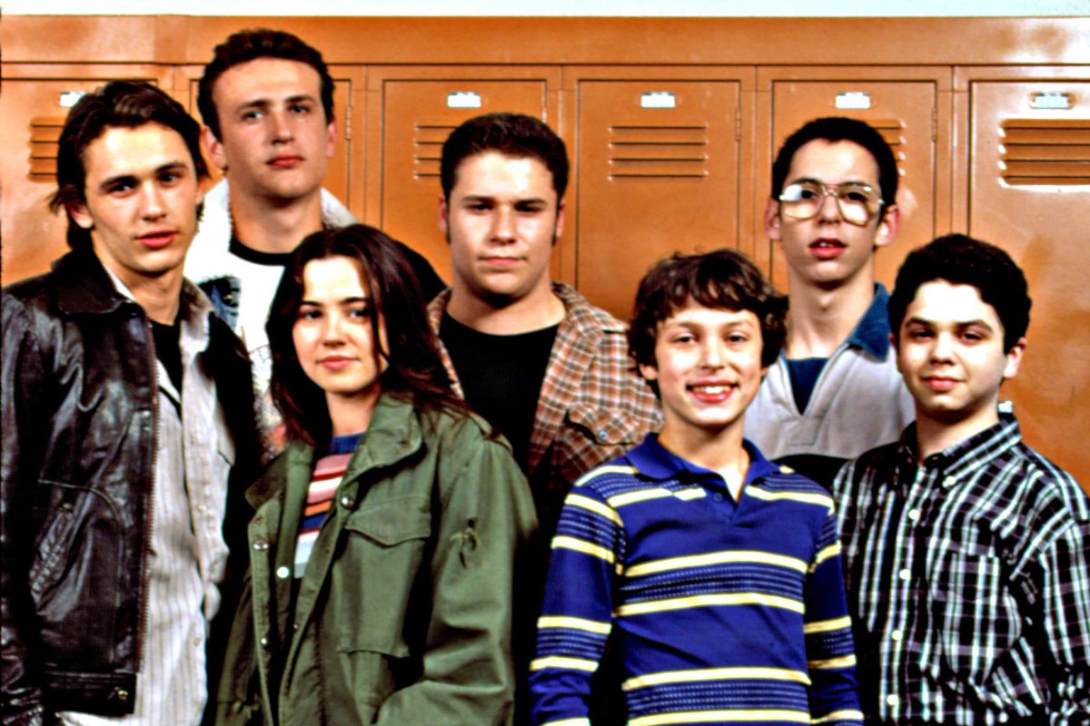 daporcrap's tweet photo. This week @popejonbonjovi &amp; @JAY_FOS  are going to look at A&amp;E Cultureshock: Freaks &amp; Geeks and also Showtime’s new show Who Is America? Live from the #PARTIO at @20ozPINTS at 9:00 tonight! https://t.co/y8B35xoIAw