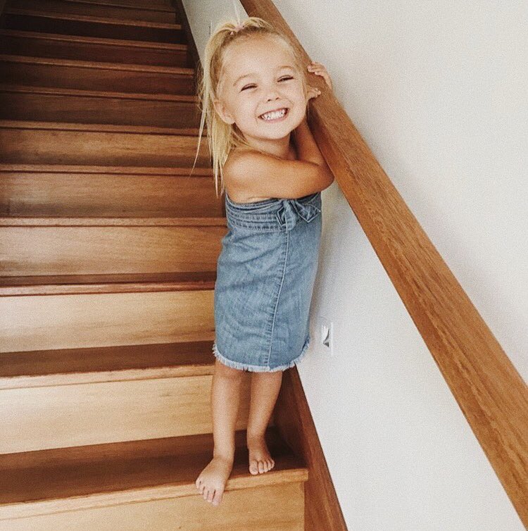 she calls this the pleeeaaaseee-can-we-get-ice-cream face . . .

. . . needless to say, they got ice cream!