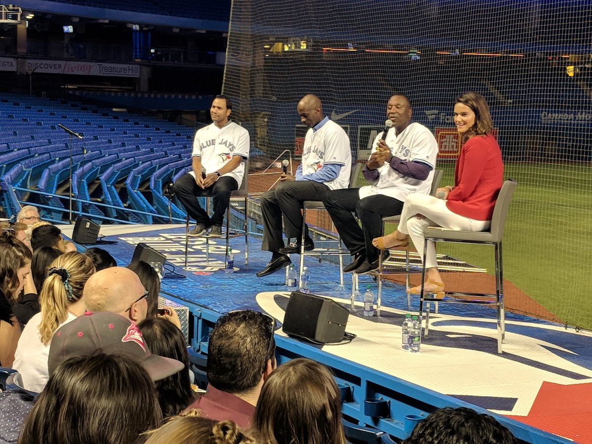 Fantastic evening of #ExtraInnings kicking off with none other than Carter, Cruz Jr. &amp; McGriff! <a href="/SNCaroline/">Caroline Cameron</a> doing the honours on her off-day no less! 

All in support of #UnstoppableKids! Thanks to the <a href="/JCFYoungPros/">Jays Care Young Pros</a> for making it possible!
