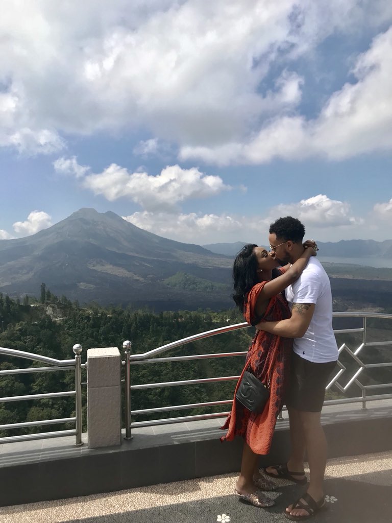 TAi_WHITE's tweet photo. Us Ft. a Volcano ♥️ https://t.co/MSQF4aRk3C