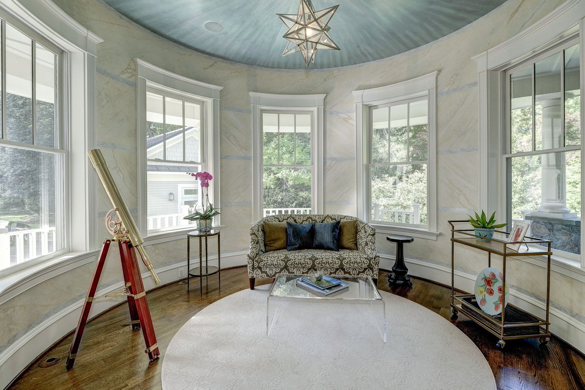 TheDeevyGroup's tweet image. Gorgeous waterfront home on land once owned by George Washington! Contact us for a showing of 833 Herbert Springs, Alexandria!
Virtual Tour:  spws.homevisit.com/hvid/179811