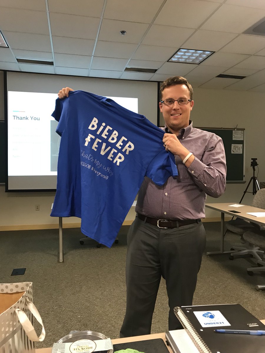 HESMrsMazur's tweet photo. When you just had the best professor ever! I feel more motivated then ever to start this school year doing more innovative teaching practices because of @justincholbrook #ED608 https://t.co/mAGfubpNB3