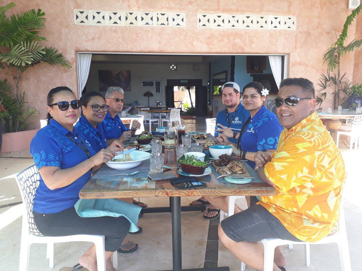 SPTOsChris's tweet photo. Metaki Maata Bluesky team for the delicious lunch at Antipodes Restaurant. Its a MUST to visit Bluesky when you are in Raro. https://t.co/qXQVCOwRQE