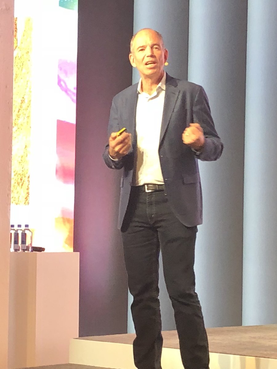 cikes's tweet photo. Watching @marcrandolph at #HSBCtechconnect and hearing his Netflix story. This is Electricity for me. https://t.co/ovfoGq4UgA