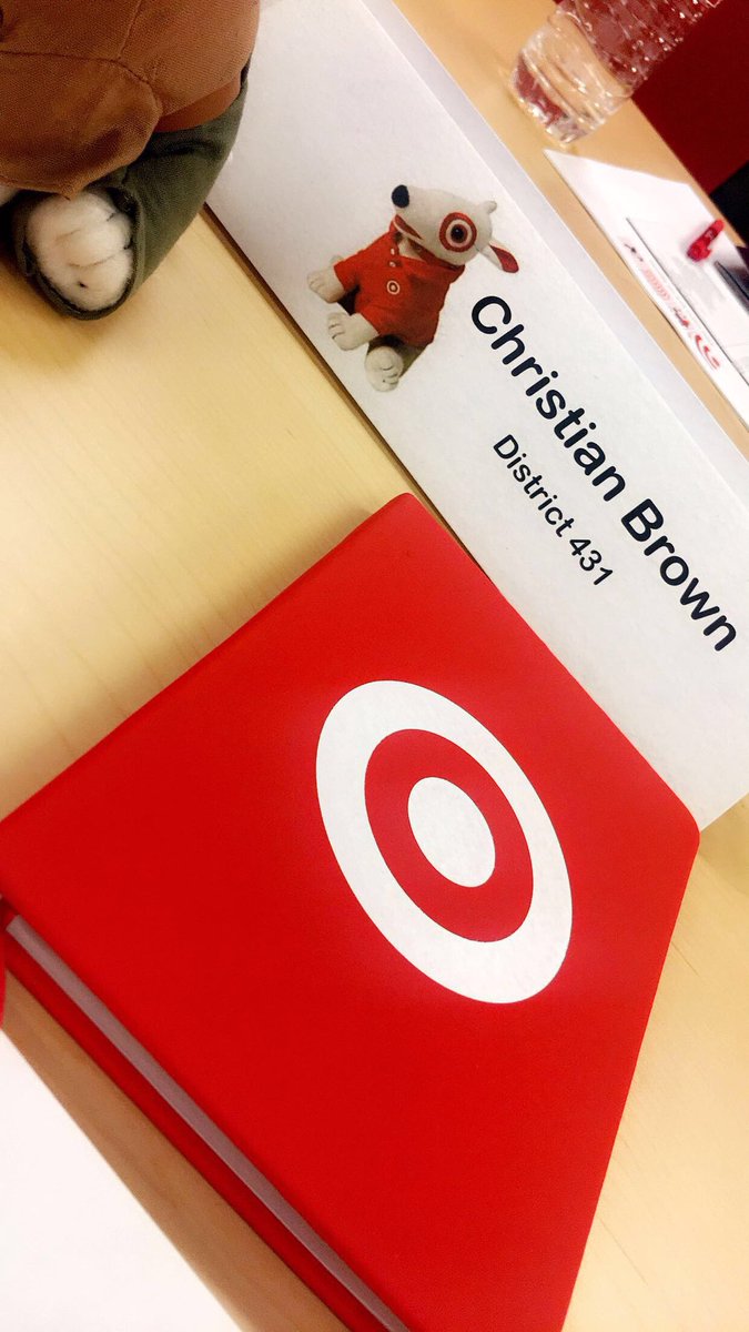 ChristianB_TGT's tweet photo. #ThrowbackThursday to the best internship EVER. Developing leadership skills, learning a ton about being a business owner in the different work centers, while having a blast volunteering too! 🙂 https://t.co/R3BJucKOqU