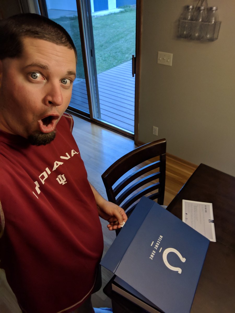 speckels33's tweet photo. #ColtsSTM @Colts unboxing the Monster https://t.co/3lNg0HSRpC