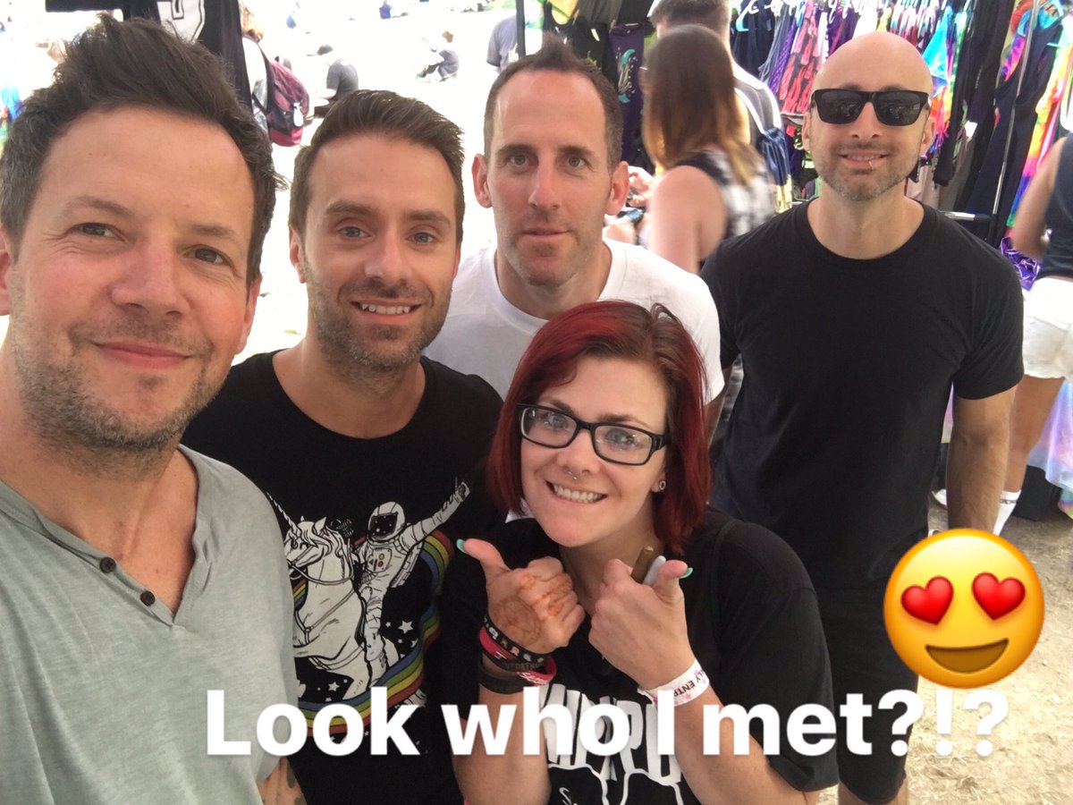snuffy1991's tweet photo. I will always remember this day. You guys have no idea how much your music has helped me through some dark time keep rocking #stillapunkrockkid @simpleplan https://t.co/MFZyfcF9VM