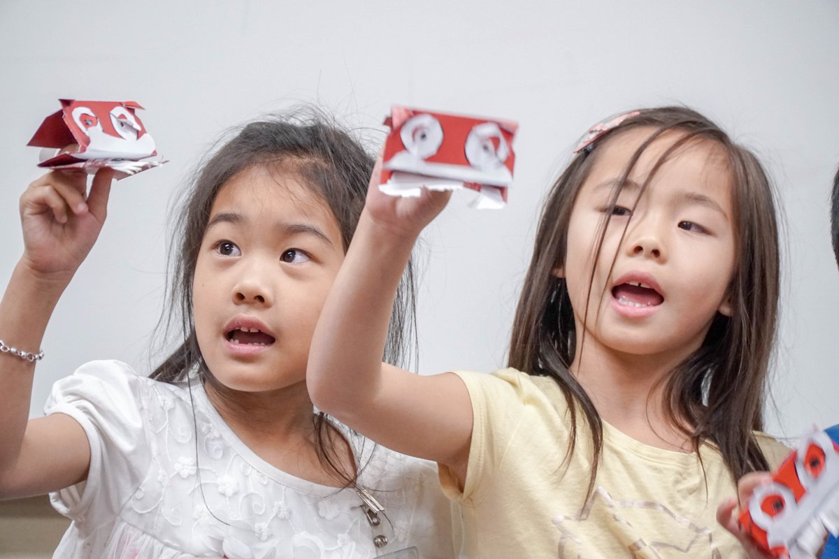 YinJouWu's tweet photo. This week learned about the most famous performance in Asia "The lion dance", students us the paper plate and plastic rope to make the lion mask, the higher level students use the carton to make bigger one, they decorated very intention. https://t.co/8vnK8R2x9P