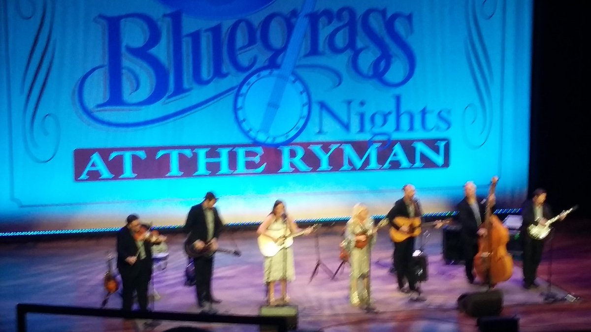 The Queen of Bluegrass @RhondaVincent13 and the Rage  @SpringerMtn #BluegrassNights @theryman