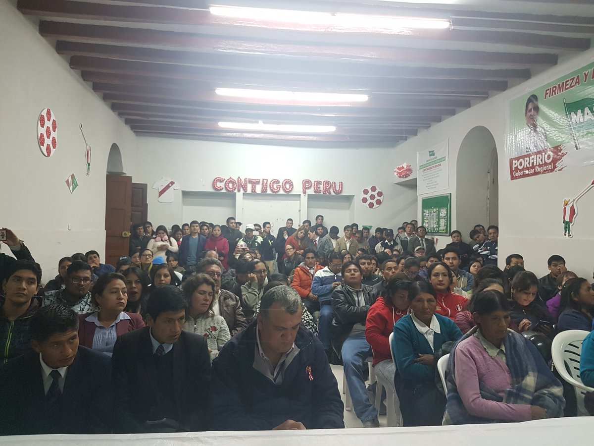 Gregorio_Goyo's tweet image. Militantes del MAS de la ciudad de Cajamarca dispuestos a defender en las urnas la dignidad de Cajamarca, de la región y del país. Nueva constitución para una nueva República.