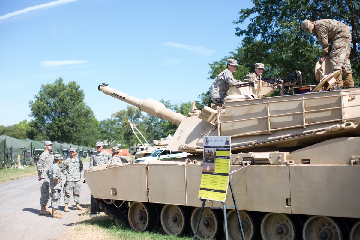ArmyROTC's tweet image. Cadets for 5th Regt., Basic Camp pondered some life decisions today at Branch Orientation. Read about their experience here: bit.ly/2JCLg4M
Article by Dustin Massengill
#armyrotccst #armyrotc #cadetcommand