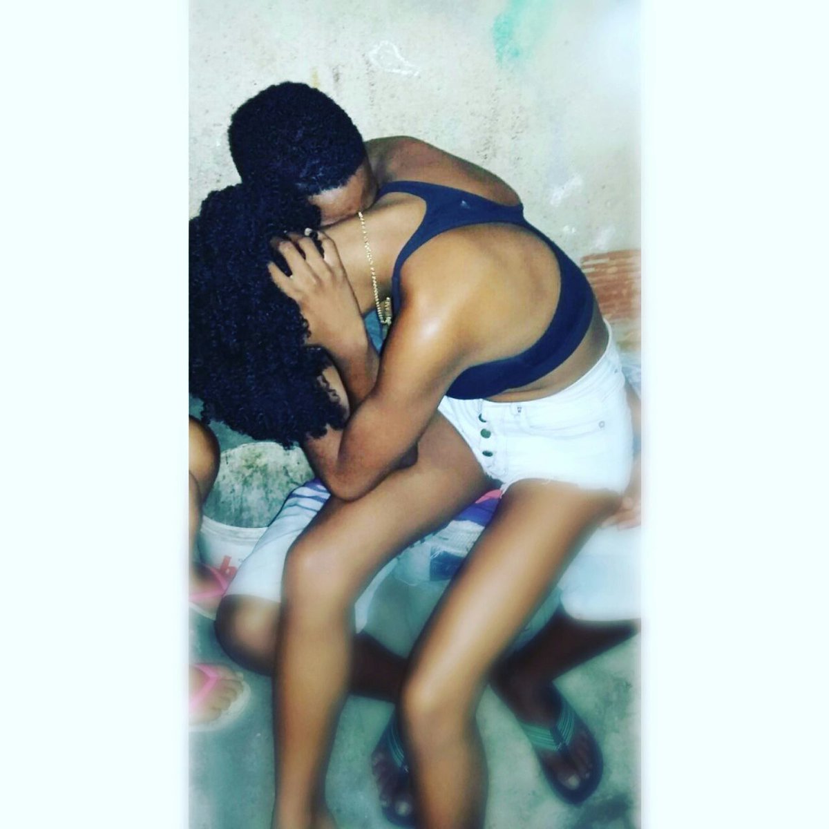 Preetaa_7's tweet photo. Com você eu sou capaz de fazer tudo, em seus braços eu tô segura meu amor 💑💏❤ https://t.co/j4OGO1RvmW