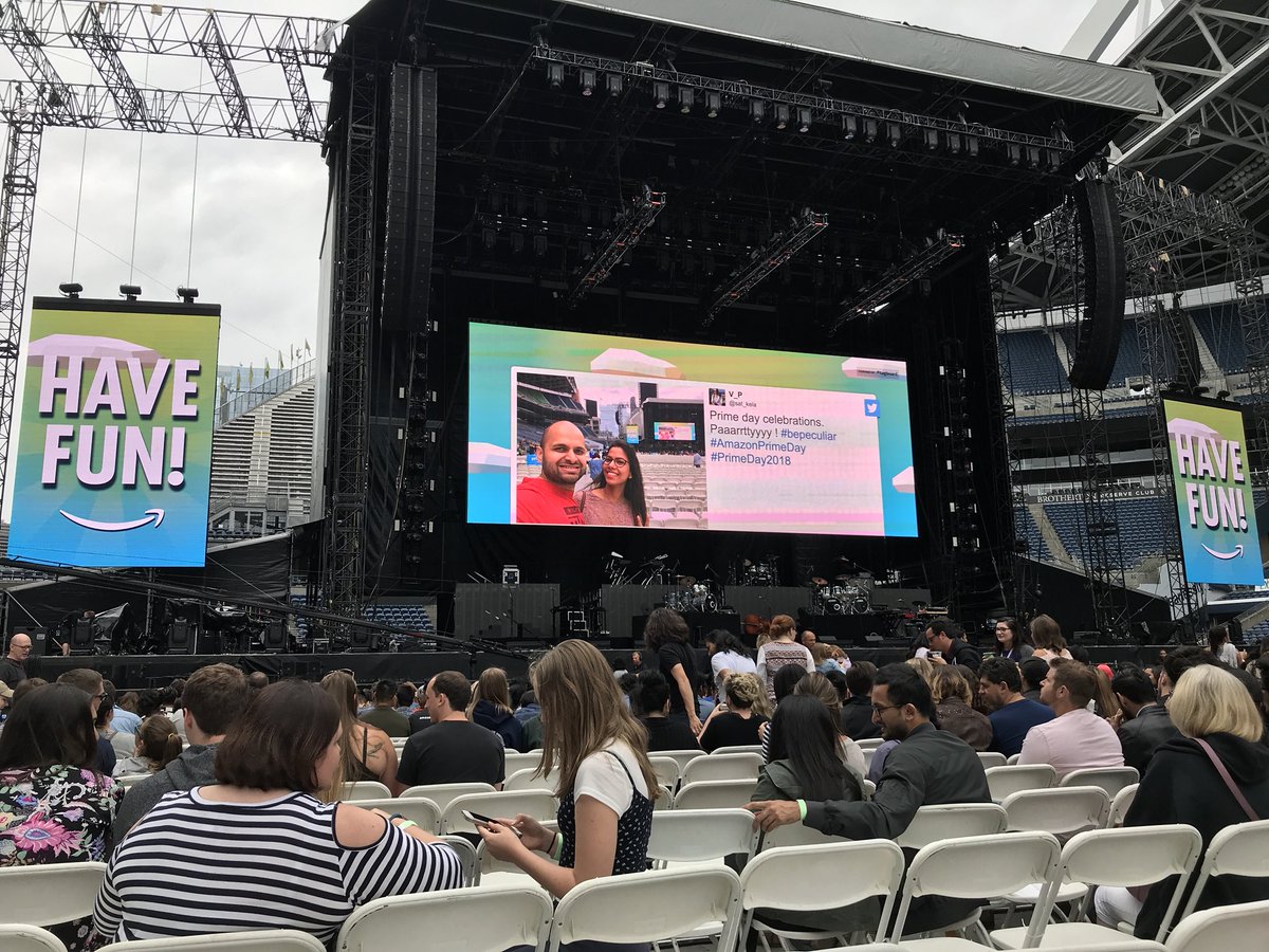 sat_kela's tweet photo. Mission accomplished !! 😬😬😝 #bepeculiar #amazonprimeday2018 https://t.co/E1tDYhkiEC