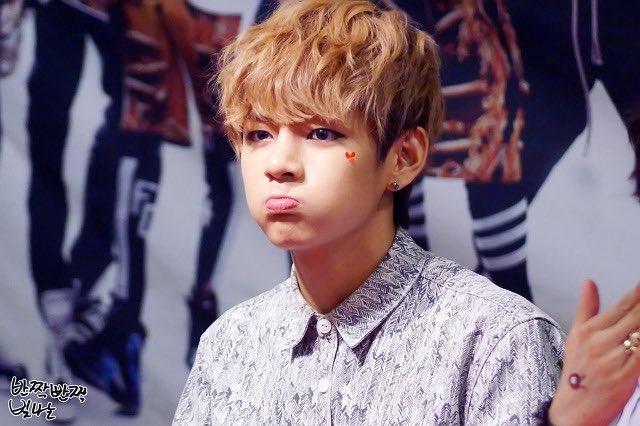 taehyung pics⚡️ tweet media