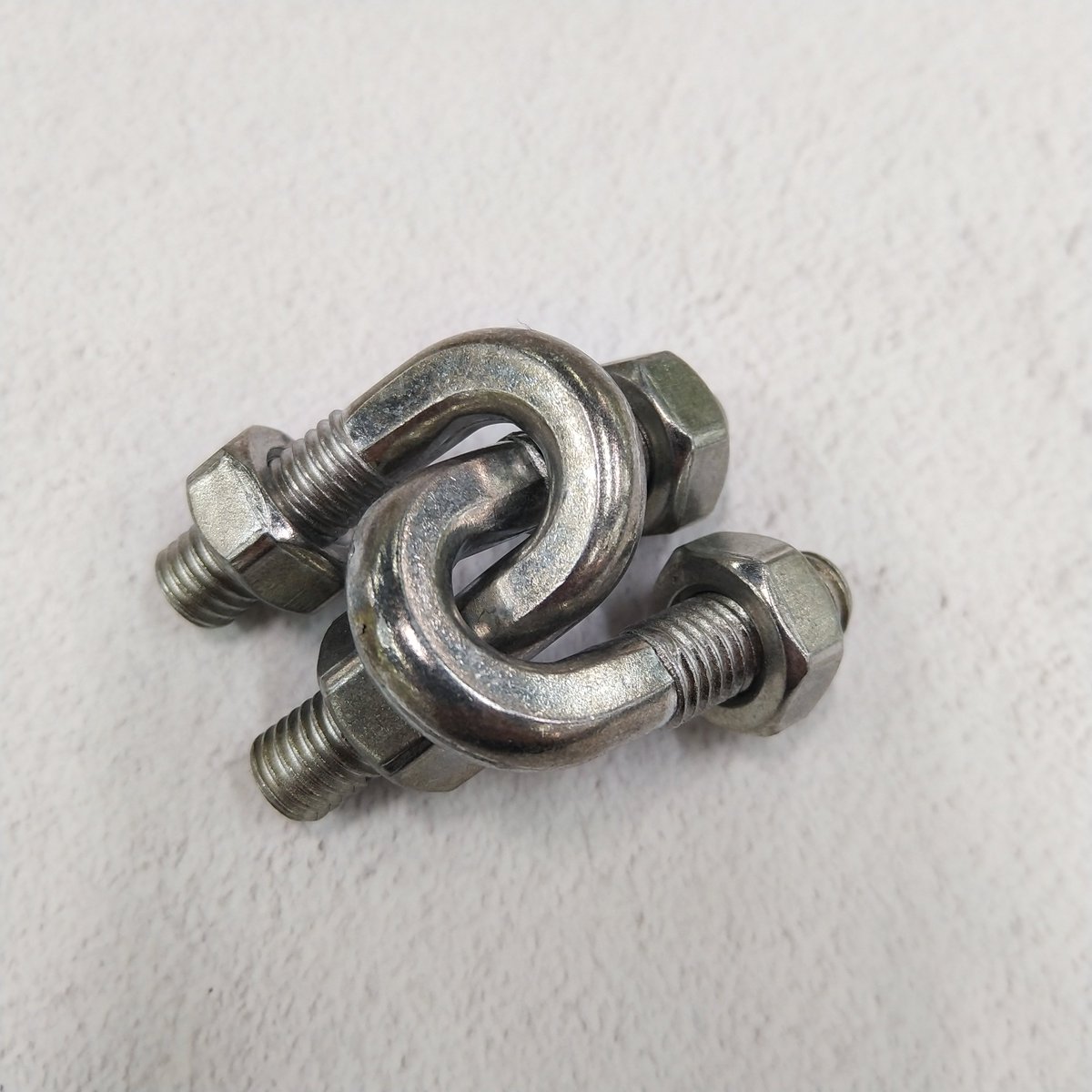 puzzlemaxcom's tweet photo. The Hanayama U&U Cast Puzzle has two U-shaped bolts and four nuts that come with a deviously hidden trick.
#puzzlemax #hanayama #hanayamacastpuzzle #huzzle #puzzles #brainteasers #iq #challenge #metalpuzzle #3dpuzzle #interlockingpuzzle #boltsandnuts
https://t.co/VoNZ4uQaR7 https://t.co/0sX4Ma5bcE