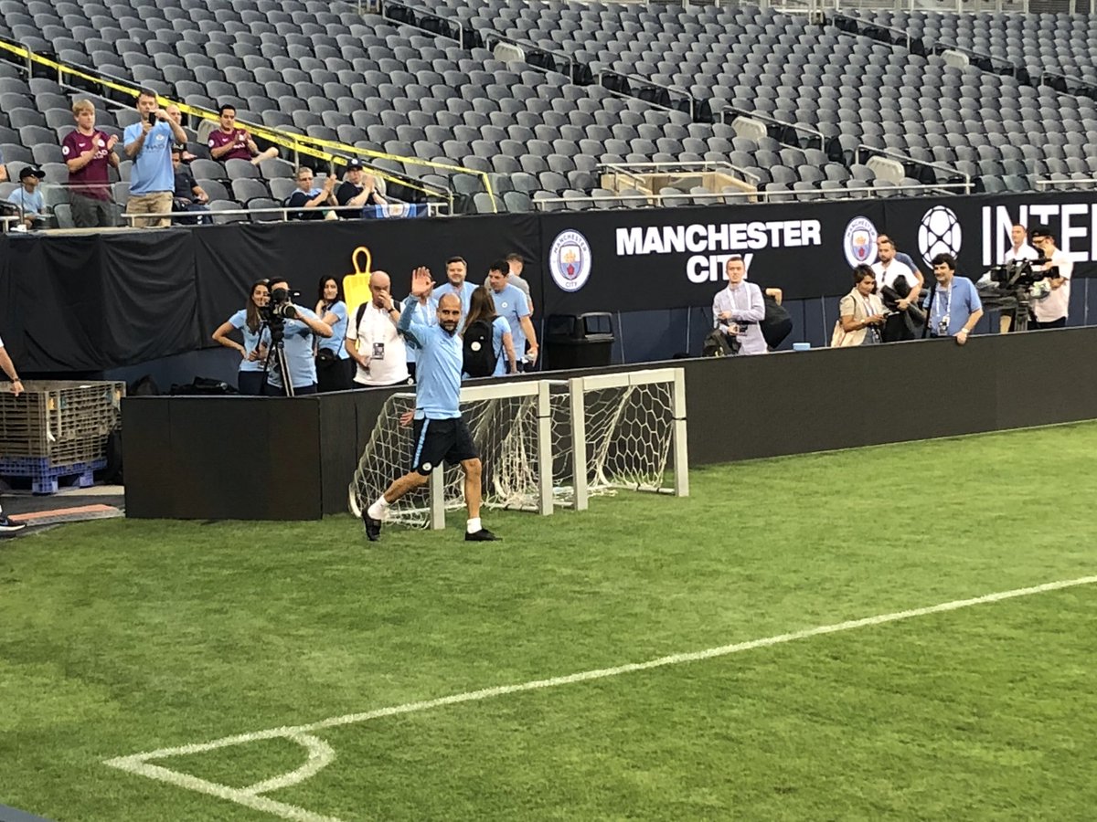 ThisIsBaseball's tweet image. Thank you @ManCity and @ChicagoMCFC for the opportunity to see the closed training session at Solider Field!