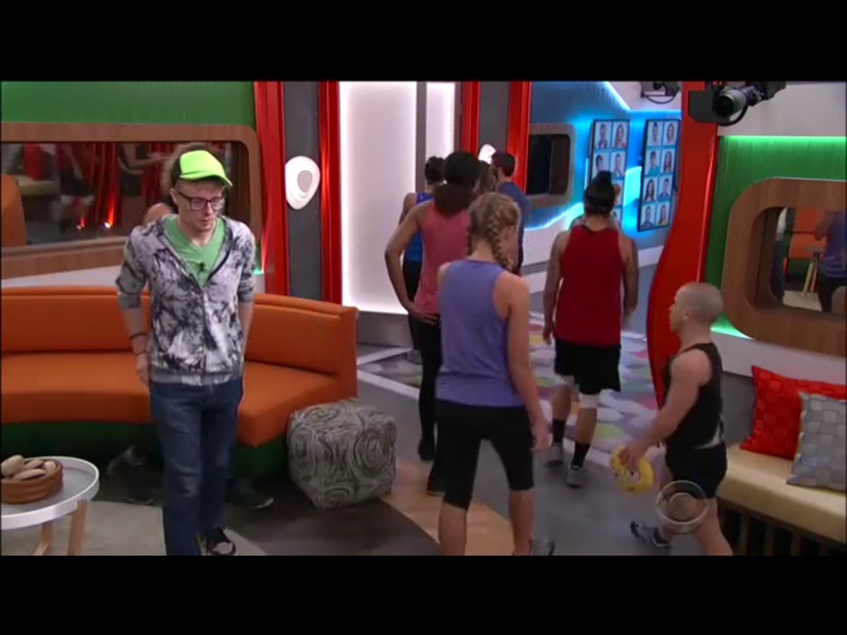 89razorskate20's tweet photo. By a vote of 6-5 Winston was evicted from th #BB20 house! #HeIsPissed #Blindside https://t.co/KJcFGMIwzF