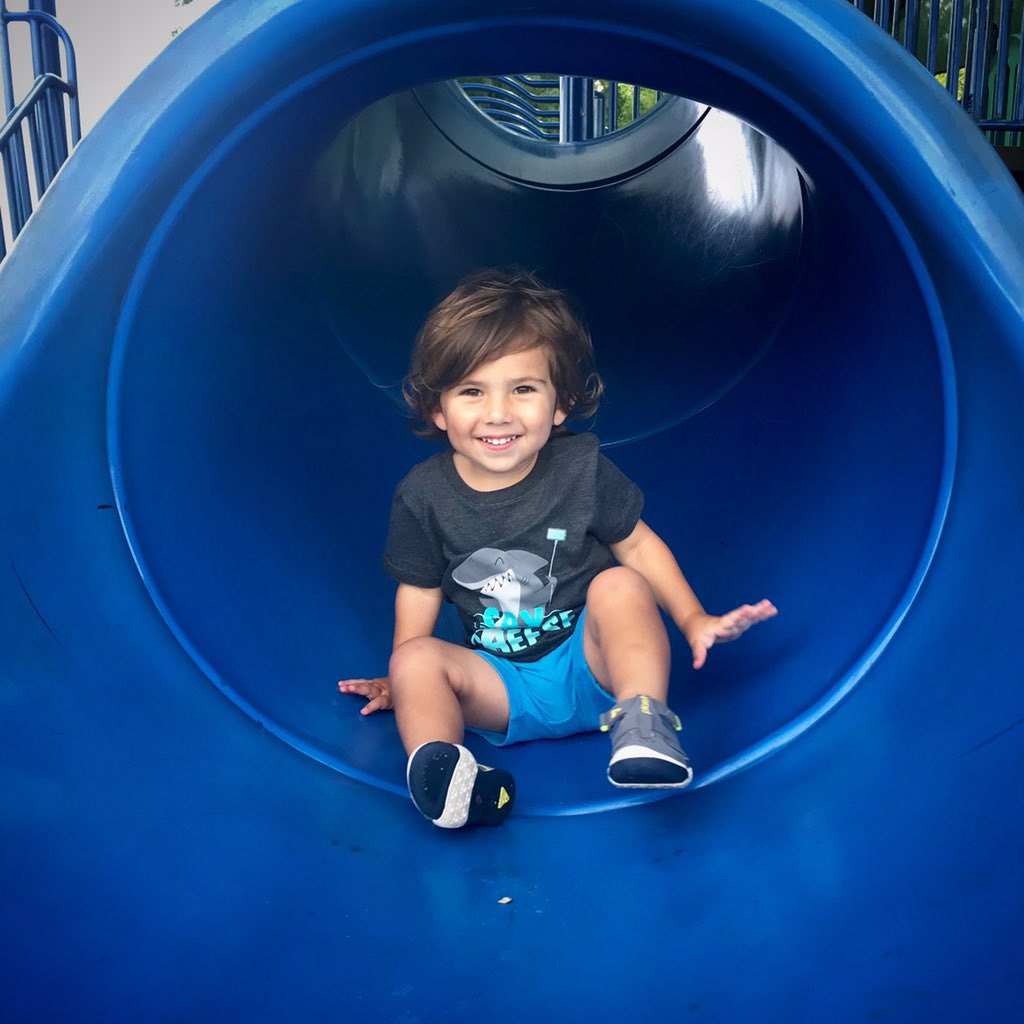 johnraser's tweet photo. 🦈 He needed a school pic, and mommy delivered. 🌀 #finleyraser #fintowin https://t.co/B6b31MZbuQ