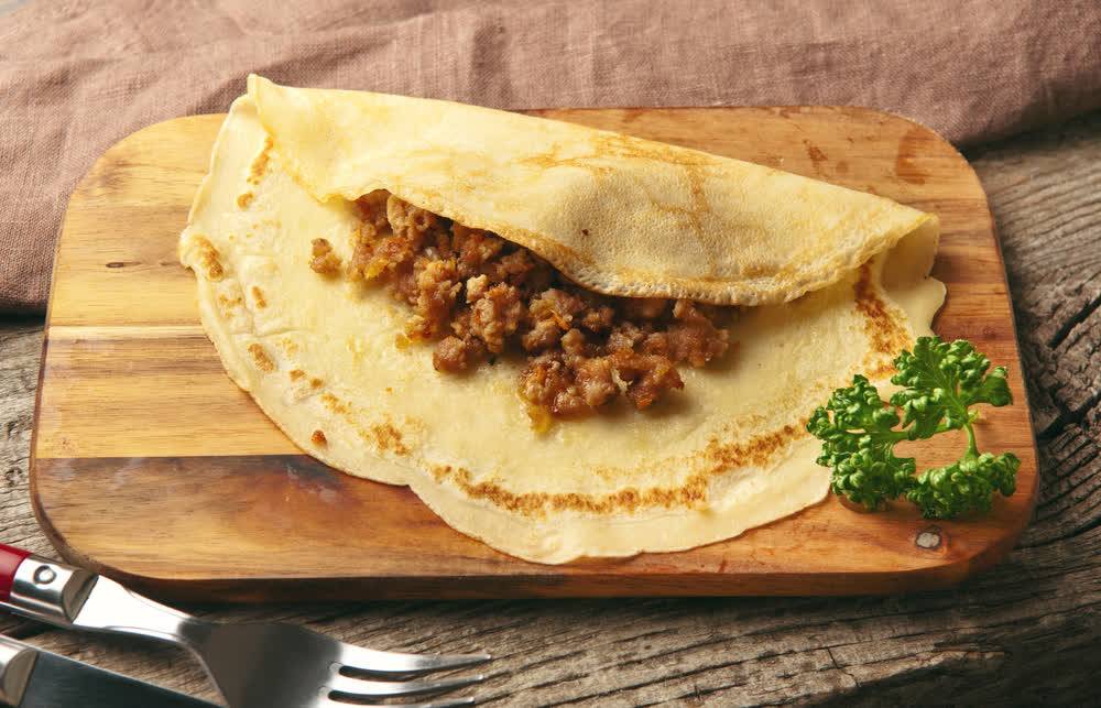 FoodWorld999's tweet photo. Got bored with plain #pancakes ... Then, try out these #ChickenCrepes... #chicken #ChickenPancakes #ChickenStuffedPancakes #ChickenDosa #Dosa #Breakfast #MorningNutrition @breakfa75698330 @Chickenrecipes7 

Process👇👇👇
https://t.co/81I2iuIZgC https://t.co/97nMSxnpxf