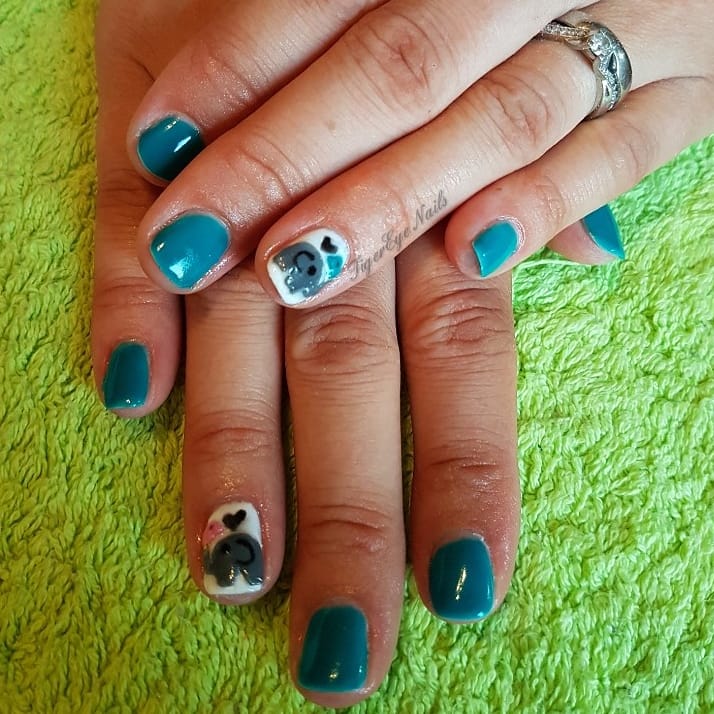 TigerEyeNails's tweet photo. Baby Shower nails. @CuccioEurope #showscratch #gelveneer #gelpolish #babyshower #sculptedelephant #3dfun #Bluebird #pinkbird #nailartist #nailtech https://t.co/deln65GS1k