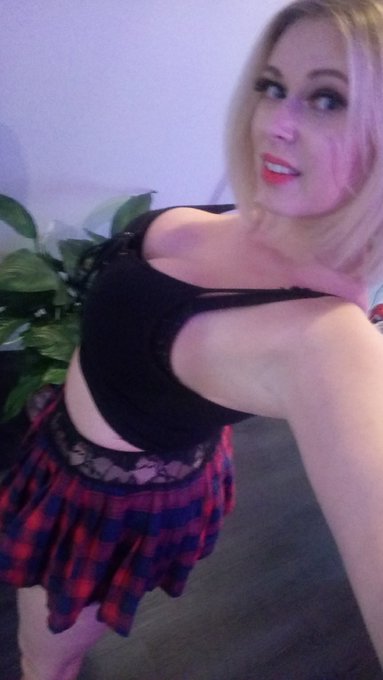 Call me boys 💋 I'm bk live in just 10 mins time on @S66TV https://t.co/PISIhjGp22<a href="/tag/cutie"class="tags"><span>#cutie</span></a><a href="/tag/fantasy"class="tags"><span>#fantasy</span></a><a href="/tag/spoilme"class="tags"><span>#spoilme</span></a><a href="/tag/blondehairblueeyes"class="tags"><span>#blondehairblueeyes</span></a><a href="/tag/fanpage"class="tags"><span>#fanpage</span></a>