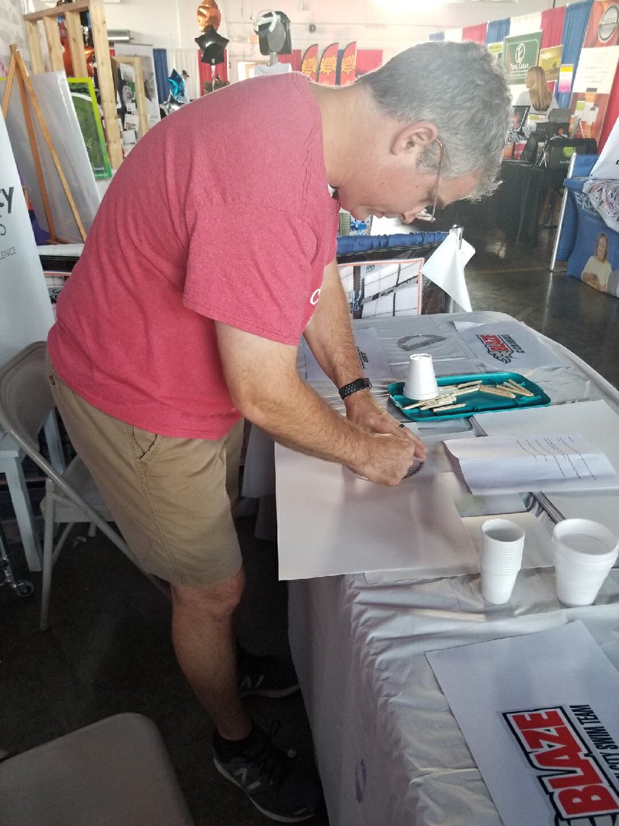 ClintonCity_CCS's tweet photo. Scott Rhea was enjoying some angle art tonight at the fair!! Being a former high school math teacher, he really knows his obtuse, acute, and right angles!!! #ACFair2017 https://t.co/FLZhksCFDy