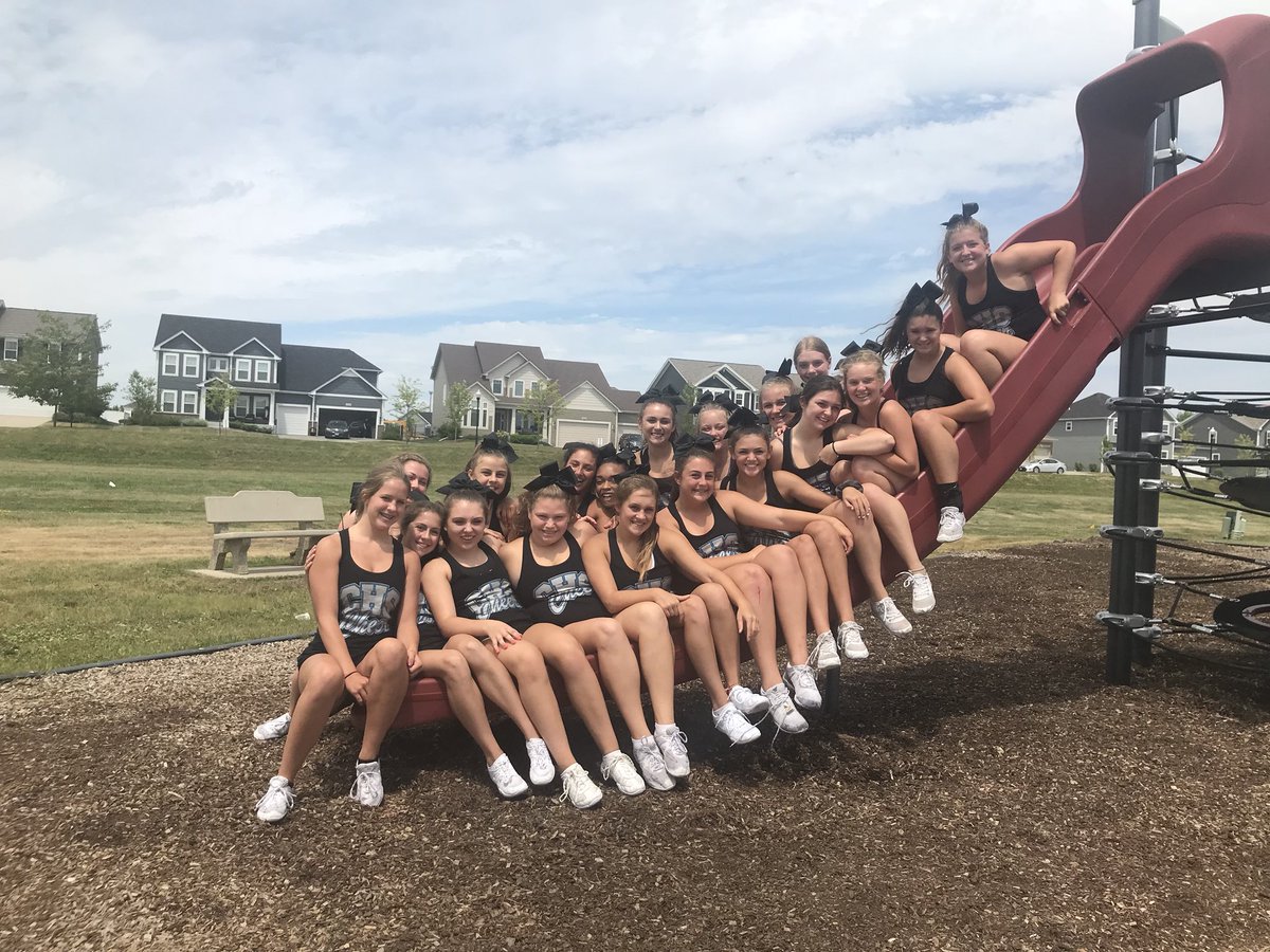 burlingtoncheer's tweet photo. Sometimes even high schoolers need recess 😂😉⭐️💙🤩🚀😆 #campbreak https://t.co/lrNH3UhO5j