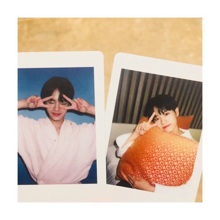 Daehwi's polaroids from the pop up store omg he looks so precious i need these so bad (;´༎ຶД༎ຶ`)

cr. MOSS_H_101