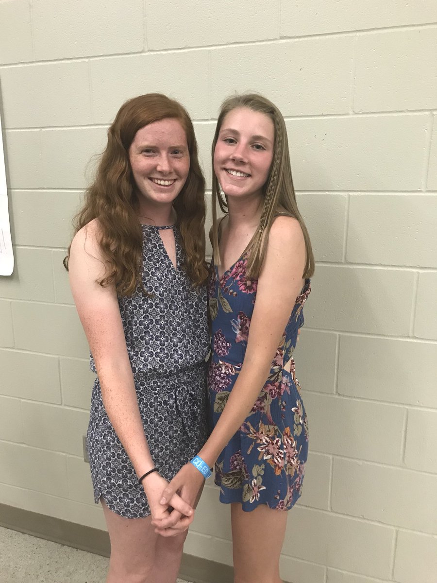 Bri_Smith4's tweet photo. Happy bday to my fav @leesophie12 hope you had a fantastic day! Love you❤️ https://t.co/AZaaDjkOOj