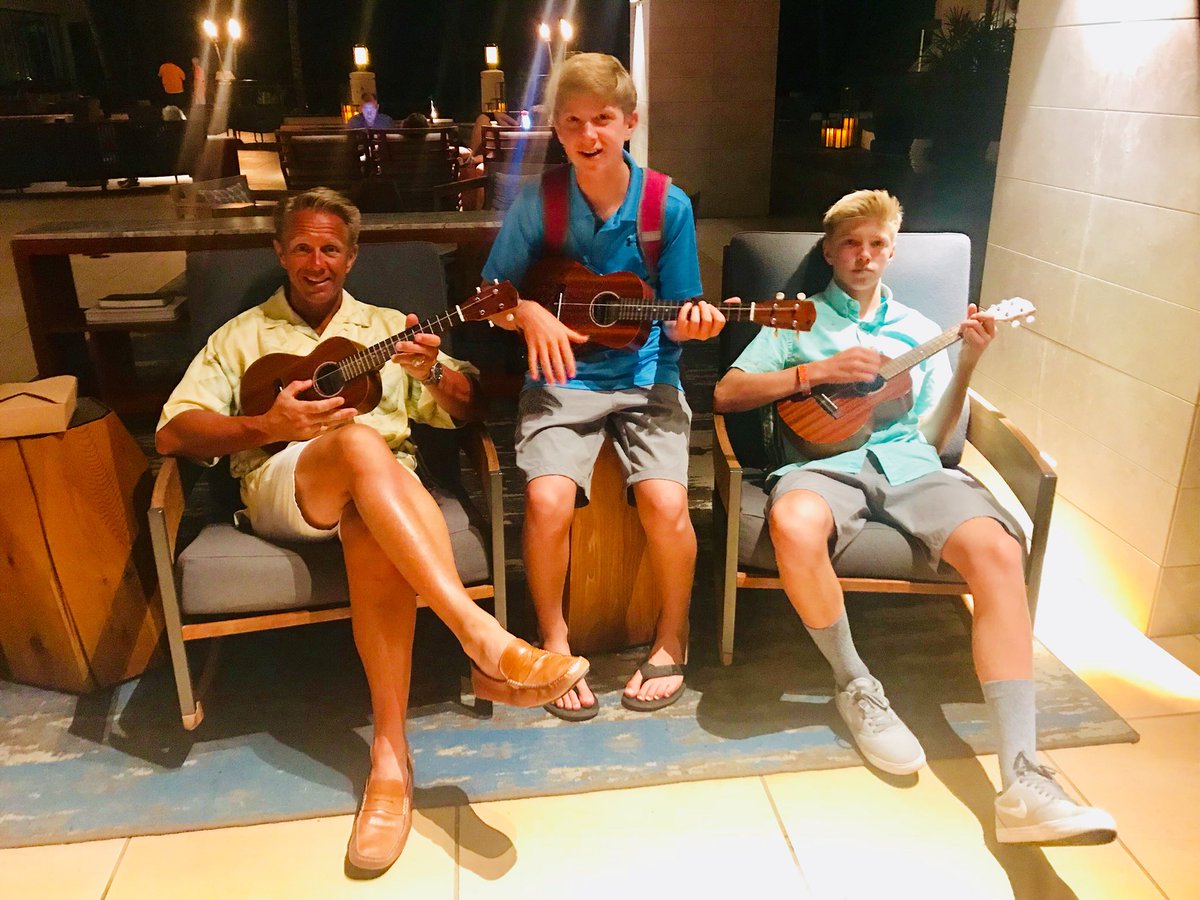 The Hanson Men!