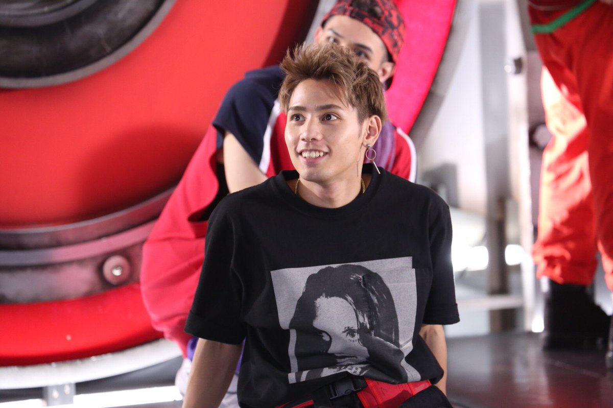 THE RAMPAGE 神谷健太 RSTTW 芸能人 ツアーTシャツ 日本製クリーナー THE RAMPAGE 神谷健太 RSTTW 芸能人 ツアーTシャツ 日本製クリーナー