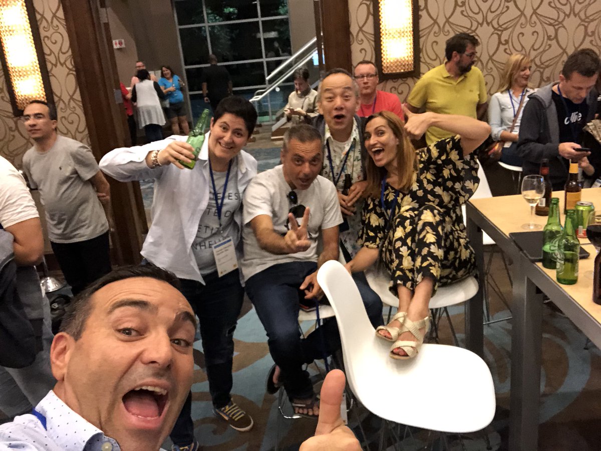 menchugarralon's tweet image. Me voy con las pilas cargadas de #Austin #ADE18 #EveroneCanCreate #EveryoneCanCode #inspirada muchas ideas, nuevos contactos, nuevos amigos, proyectos por realizar...gracias por la experiencia @AppleEDU @peterford Is amazing work with #appletecnology in our #Classroom #School
