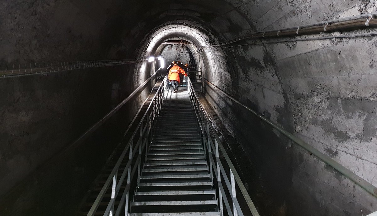 Foto + parole + video per portarvi con me nella Miniera di Magnetite di #Cogne. Per me è stata una grande esperienza. Trovate tutto sul blog. emotionrit.it/2018/07/val-d-… #VisitCogne #MinesDeCogne