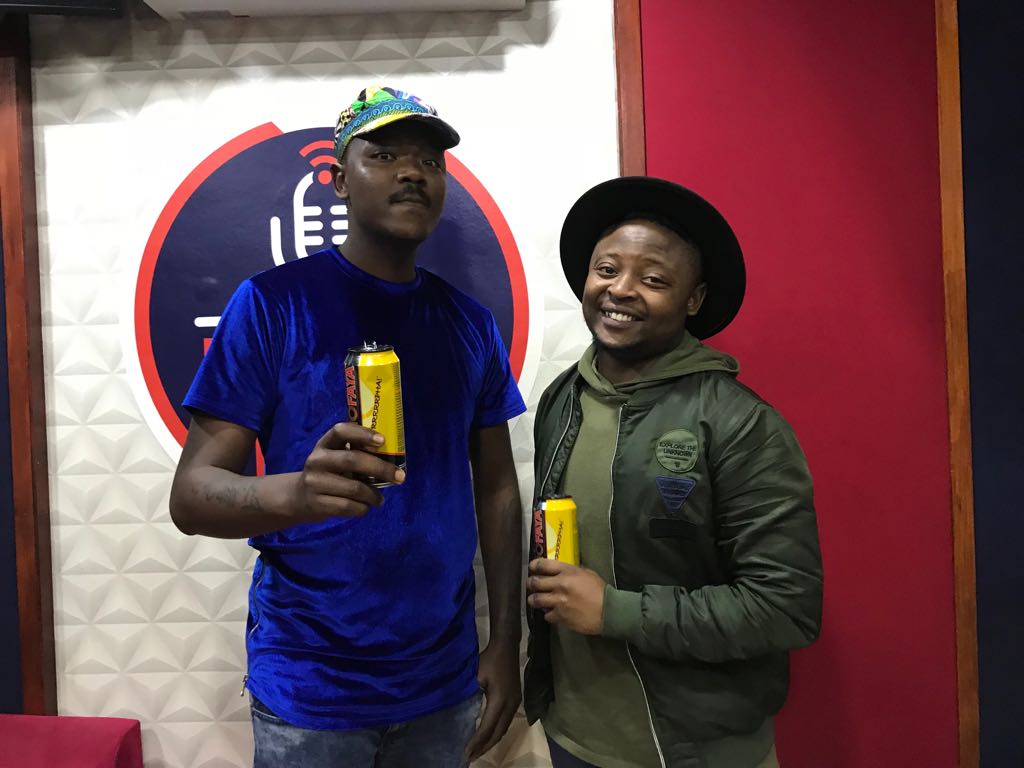 nolu_thato's tweet image. Shout out to #tolassmo and the #DjSbuBreakfast team for making me feel welcome this morning.

We are taking off and #TheJourney is happening..

#SiyayenzaLento #Buyelekhaya #TheJourney