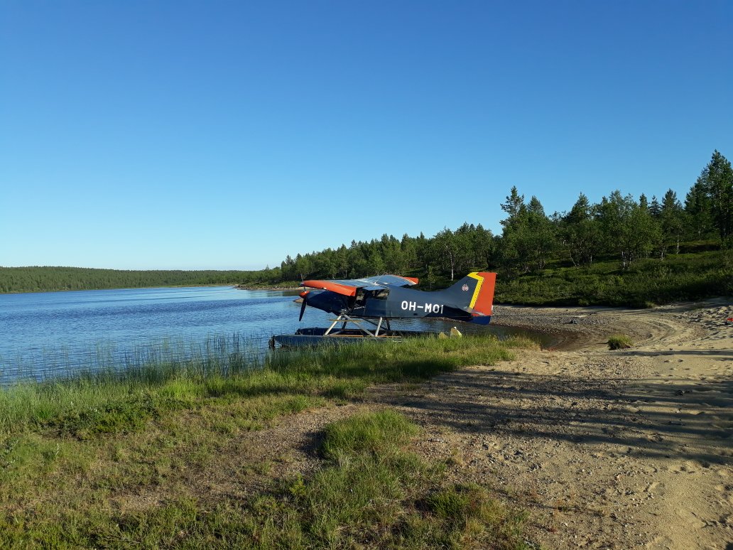Lapland N6930 there is no sunset and it's hot in here!  #Bushflying #Fishing @thisisFINLAND