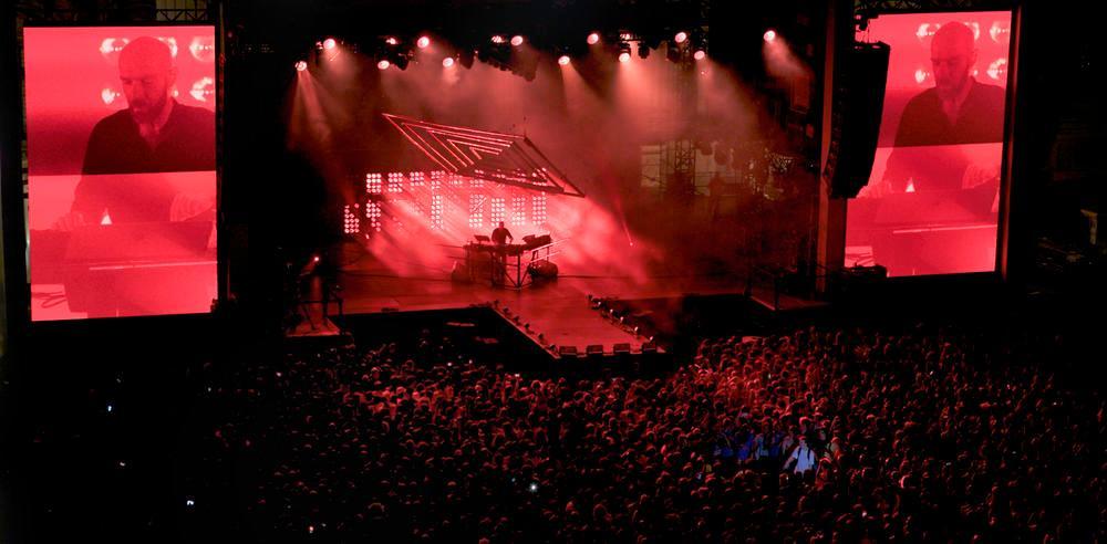 Telerama's tweet image. Dans le bien #1 : en coulisse avec Vitalic au festival Fnac live Paris telerama.fr/musique/dans-l…