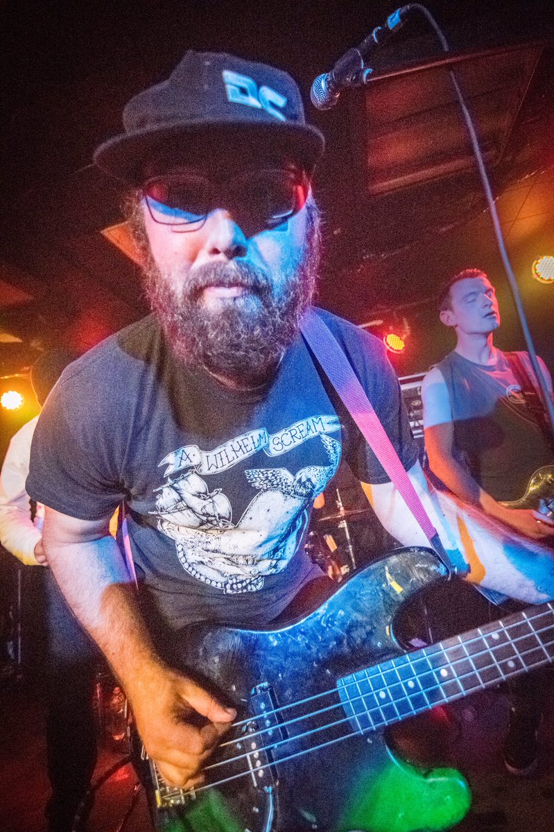 slowdescenttas's tweet photo. It’s the weekend, how good is that!? 🙌🏼

12th of July, 2018 // The Brisbane Hotel, Hobart 🔥

📸: @SimHowe ✔️

#slowdescent #snakesandladders #dusktodaytour #poppunk https://t.co/x4hr0aDfHY