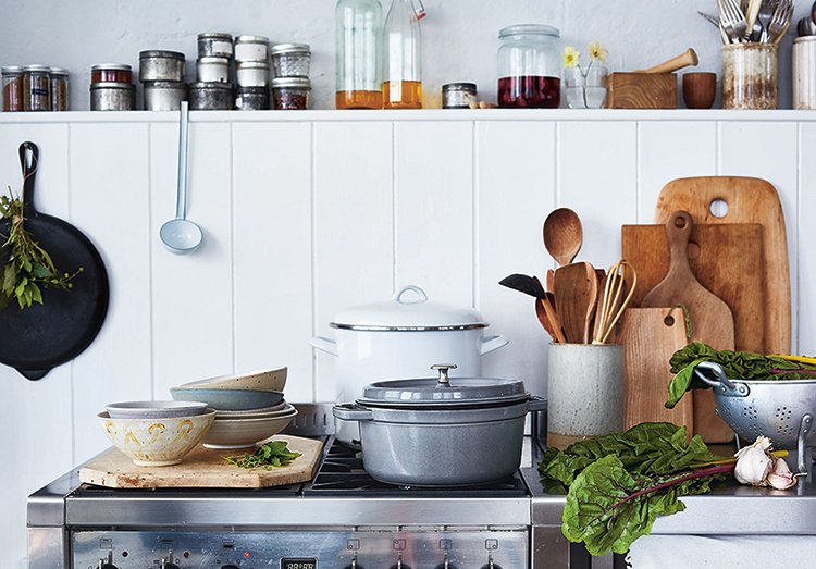 You've got just under a week to enter our competition with <a href="/HB/">House Beautiful UK</a> and @zwilling_uk to be in with a chance to win a BEAUTIFUL cast iron cocotte that comes highly recommended by <a href="/frankie_u/">Frankie Unsworth</a> in #TheNewArtofCooking. Enter here>> bit.ly/2zPw1pS