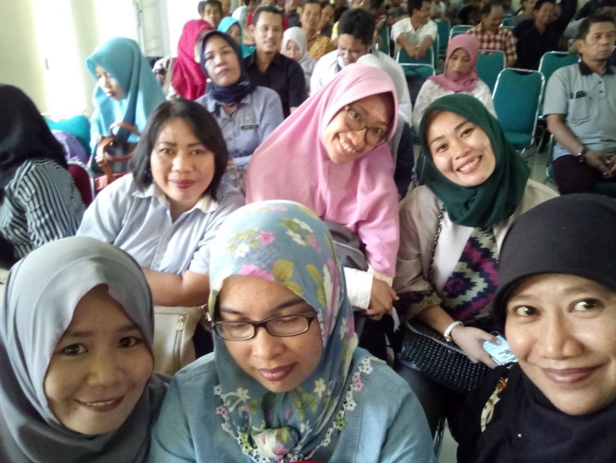 Erma031019's tweet photo. Rapat  koordinasi bersama Ka. Dinas, camat, Kades &amp; Sekdes,  pendamping P3MD, serta fasilitator GSC se-kabupaten POLMAN
#ttpipolman 
#ttpisulbar 
@jokowi 
@EkoSandjojo 
@taufikmadjid71 
@anwsanusi 
@fachrilabalado 
@master_jabho76 https://t.co/kJBBuQNNhj