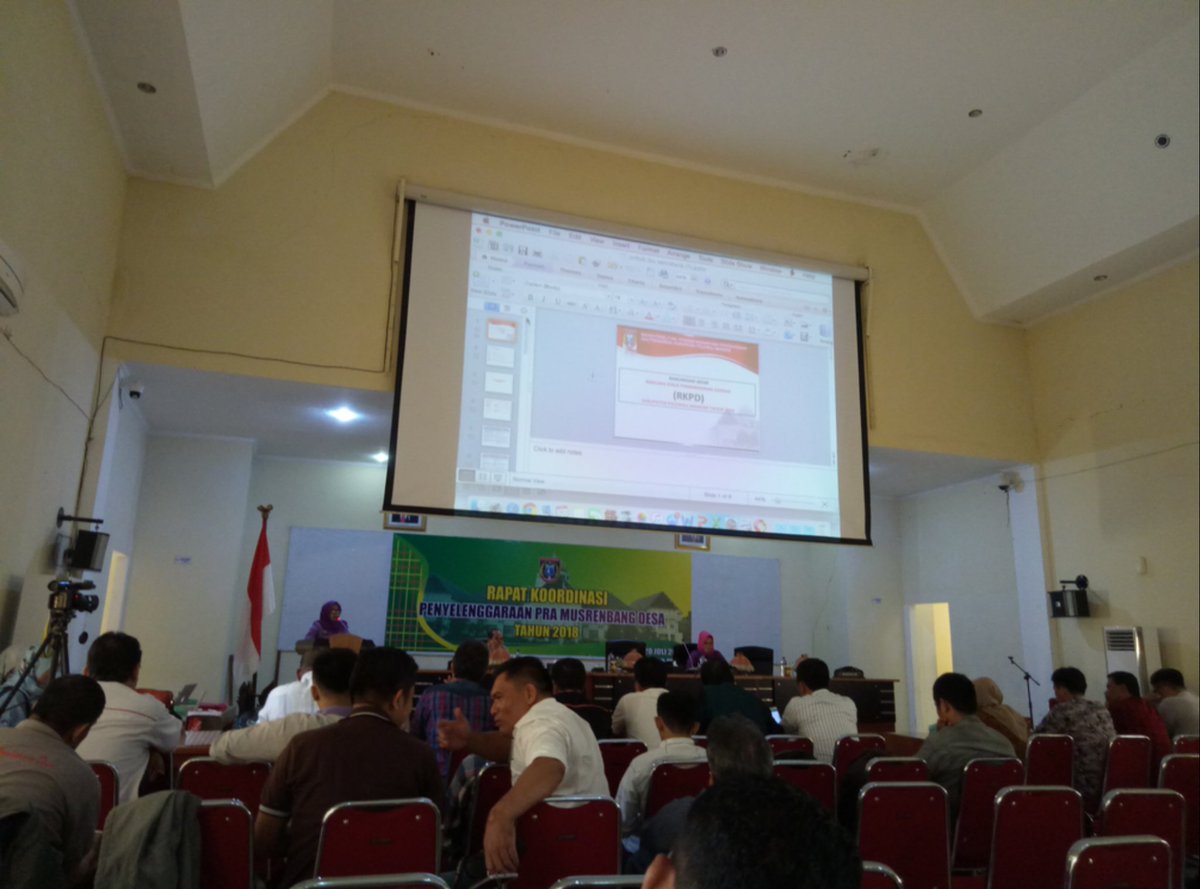 Erma031019's tweet photo. Rapat  koordinasi bersama Ka. Dinas, camat, Kades &amp; Sekdes,  pendamping P3MD, serta fasilitator GSC se-kabupaten POLMAN
#ttpipolman 
#ttpisulbar 
@jokowi 
@EkoSandjojo 
@taufikmadjid71 
@anwsanusi 
@fachrilabalado 
@master_jabho76 https://t.co/kJBBuQNNhj
