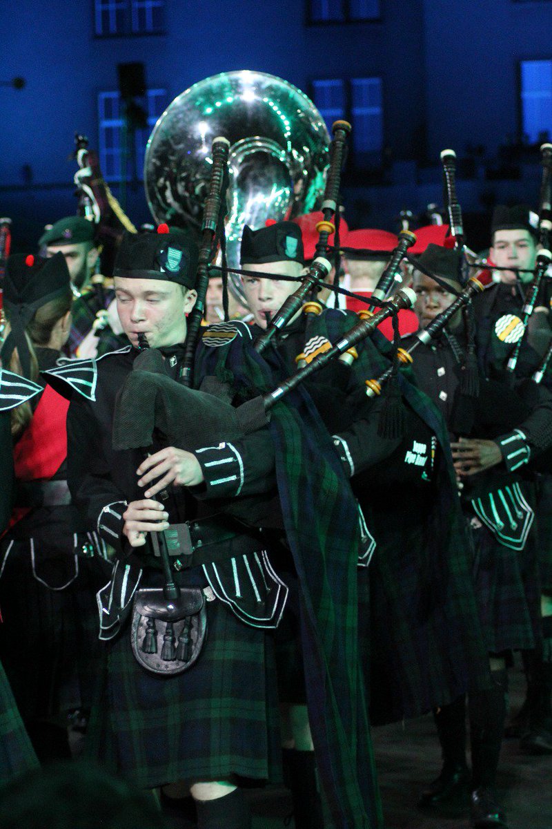 JeppePipeBand's tweet photo. The @jeppeboys Pipe Band performed in the Basel Tattoo dress rehearsal last night, what a spectacular show! The show will premiere tonight and will run for the next week 🎶 #Basel2018 #FND https://t.co/MNrHUcv05u