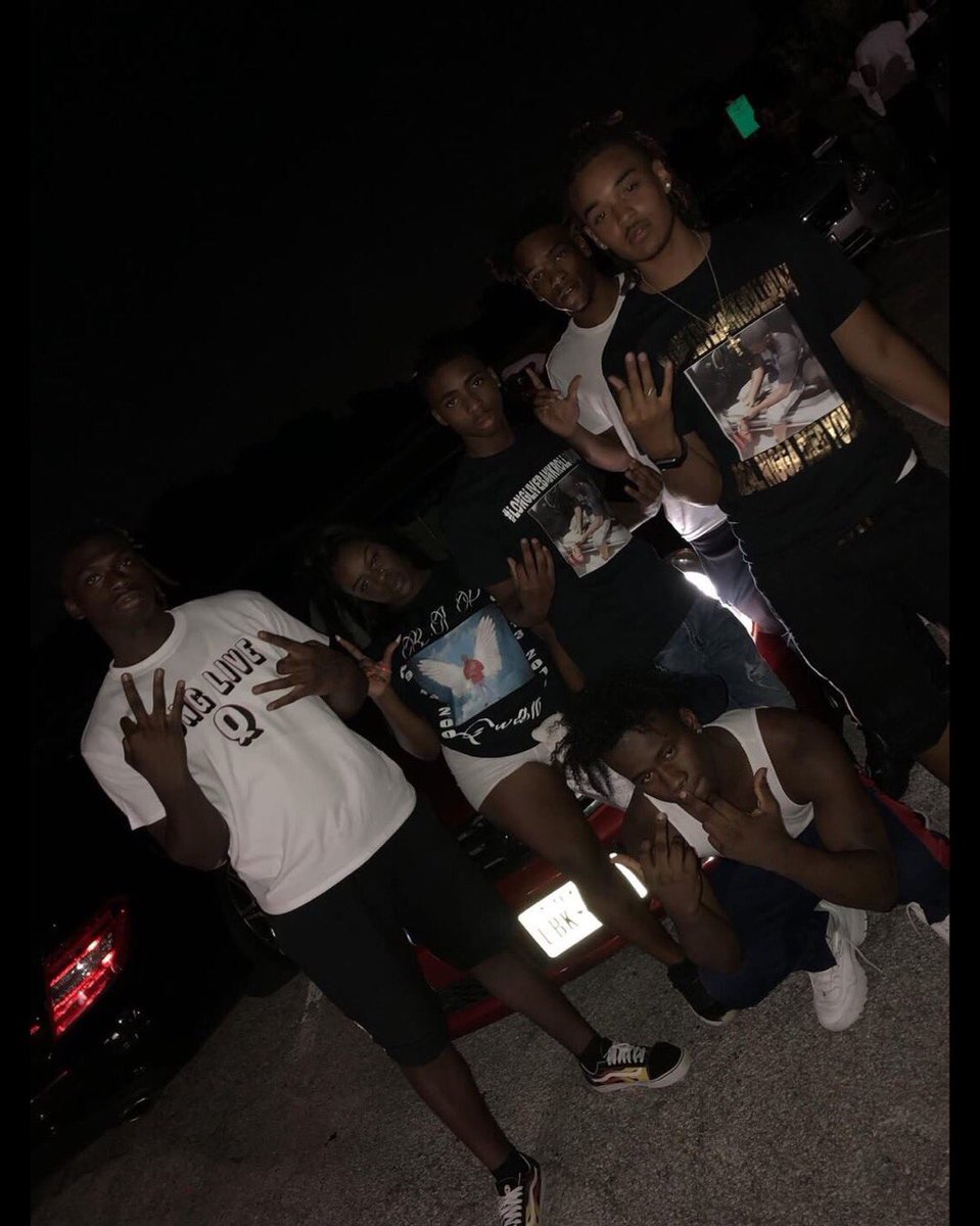 cakedupdee's tweet image. “I can only imagine and wish he went another way , my home gone” 😢 
Lord knows i can’t hurt like this no more , we lost a real one but We ain’t letting no more go ❗️♿️ 
#LLQ 💙🤞🏾 #InQuanWeTrust 😇