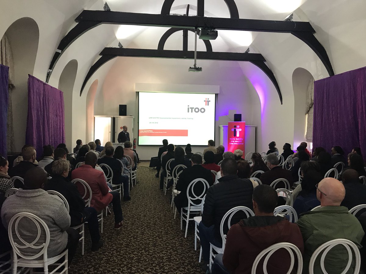 robfergs85's tweet photo. Another full house at the @itooexpert Evironmental Impairment Liability Training with James Brice https://t.co/4i1bjhXBQz